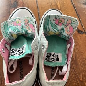 Kids Converse with two color tongue!